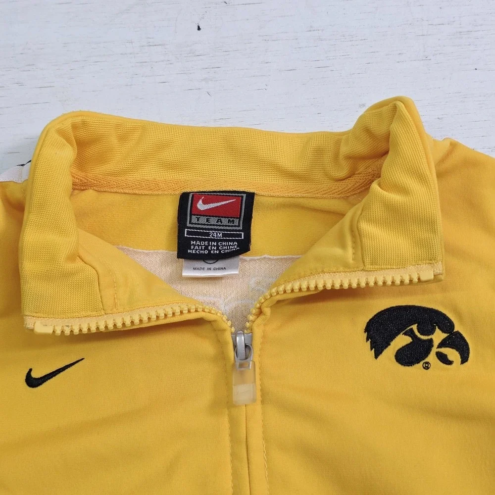 Nike On‎ Field Iowa Hawkeys Track Jacket Yellow Black Football Kids Toddlers 24M